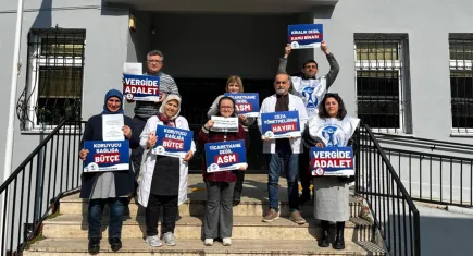 TTB AHEK ve SES’in Çarşamba Eylemleri 49. haftasında da devam etti
