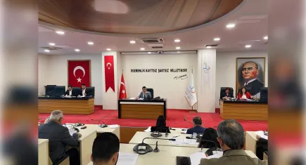 Önal’dan Bayraklı’da 13 mahalleye doğalgaz müjdesi