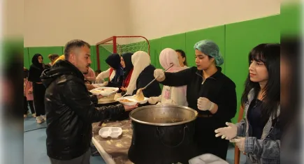 Bayındırlı gençler iftar sofrasında buluştu 