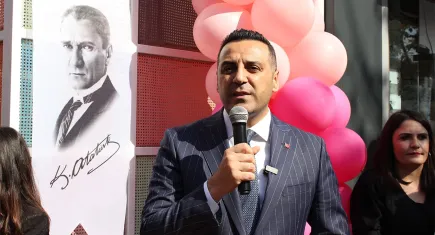 Yıldız: Çiğli yobazlara inat kadınların yanında olacak