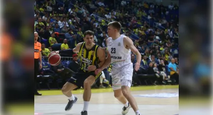 Petkimspor, Fenerbahçe Beko'yu ağırlıyor 