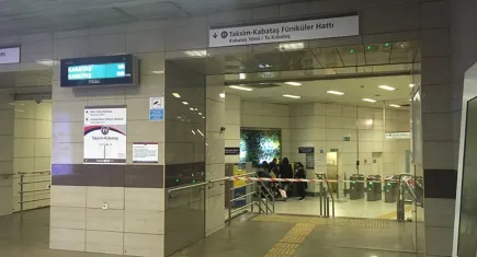 İstanbul'da o metro istasyonlarında seferler normale döndü