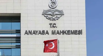 Anayasa Mahkemesinden 7 siyasi parti hakkında mali denetim kararı Resmi Gazete'de