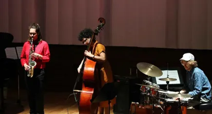 32. İzmir Avrupa Caz Festivali'nde Mother "Tzivaeri" rüzgarı