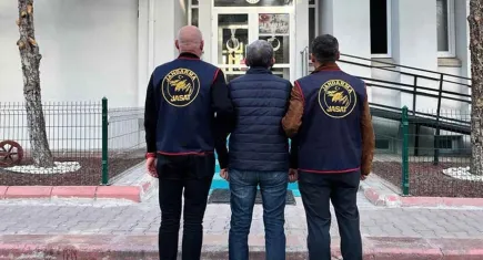 Bakan Yerlikaya açıkladı: İl emniyet müdürü olan FETÖ üyesi yakalandı