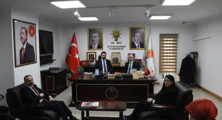 AK Parti Genel Sekreteri İnan: Masmavi İzmir Körfezi'ni şu an kapkara bir hale getirdiler