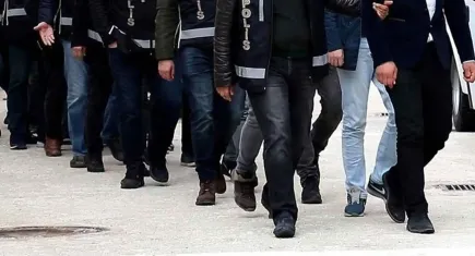 Ankara'da çeşitli suçlardan aranan 1147 kişi yakayı ele verdi