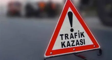 İzmir haber: Menderes'te otomobilin çarptığı motosiklet sürücüsü hayatını kaybetti