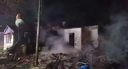 Bursa'da yangın: 18 baraka kullanılamaz halde