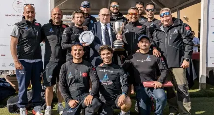 Arkas Sailing Team, sezonun ilk yarışında zirveye ulaştı