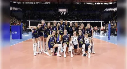 Kupa Voley'in şampiyonu Sarı Melekler 