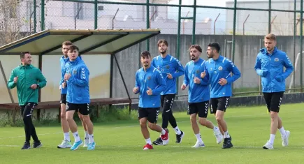 Menemen FK, evinde Diyarbekirspor'u konuk ediyor 