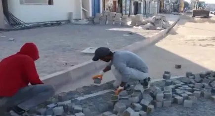 Dikili’de çalışmalar sürüyor