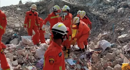 Myanmar'daki depremlerde yaşamını yitirenlerin sayısı artıyor
