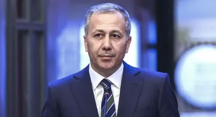 Bakan Yerlikaya açıkladı: 120 göçmen kaçakçılığı organizatörü ile 519 göçmenin yakalandı
