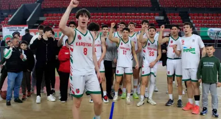 Karşıyaka'nın gençleri Fenerbahçe'yi mağlup etti