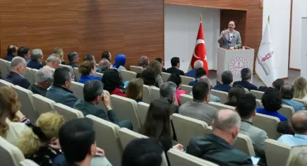 İzmir'de bağımlılıkla mücadele semineri