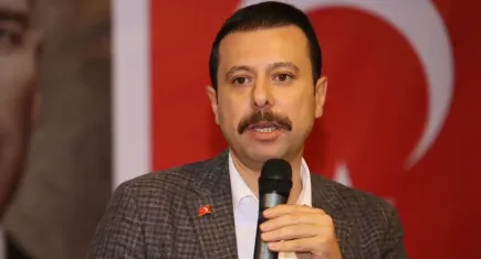 Kaya’dan Cemil Tugay’a sert eleştiri: Halk davetiyeyle sorun göndermez