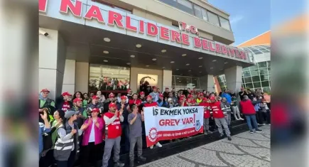Narlıdere’de TİS krizi büyüyor: İşçiler yarım gün iş bıraktı