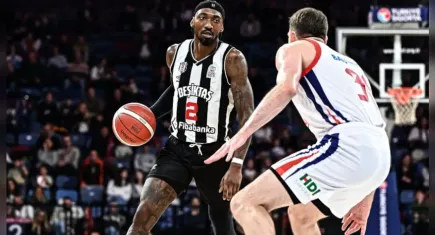 Beşiktaş Aliağa Petkimspor'u deplasmanda yendi