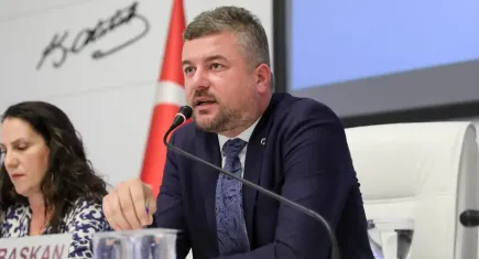 Buca, İmamoğlu’nun çağrısıyla gelincik tarlası olacak