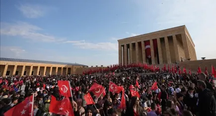 Yurt genelinde 23 Nisan coşkusu: Kutlamalar sürüyor