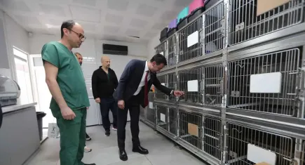 Önal, hekimlerin gününü kutladı