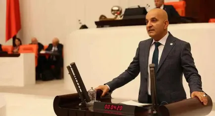 Mahir Polat’tan gözaltı tepkisi: İBB çalışılamaz hale getiriliyor!