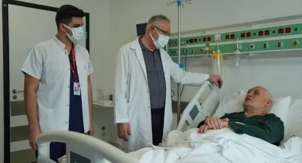 İzmir Şehir Hastanesi'nde kemik iliği nakli sayısı 100'e ulaştı