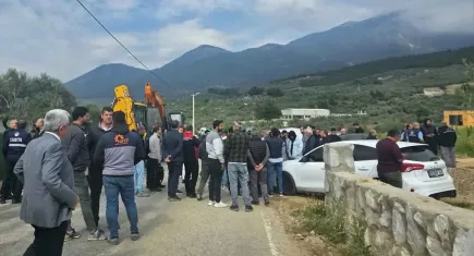 Kemalpaşa'da kaçak yapıların yıkımına başlandı