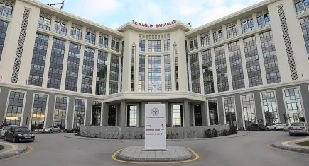 Sağlık Bakanlığı'ndan "sağlık turizmi yönetmeliği"ne ilişkin önemli açıklama