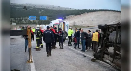 Denizli'de feci kaza: 18 yaralı