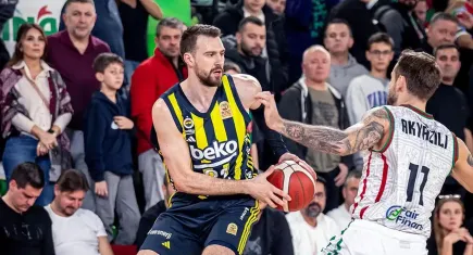 Kaf-Kaf, Fenerbahçe Beko deplasmanında 