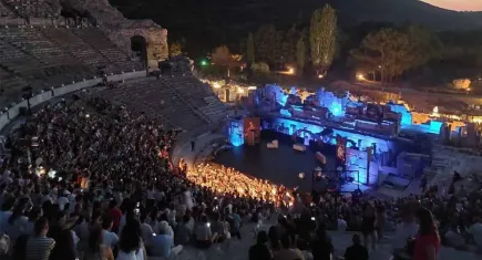 Efes Antik Kenti’nde bale ve opera rüzgarı esecek