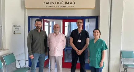 İzmir’de 15 kilogramlık yumurtalık kisti başarıyla alındı
