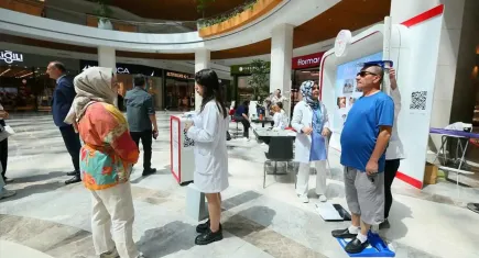 İzmir'de sağlıklı yaşam için vatandaşlara ücretsiz vücut ölçüm hizmeti