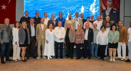 İzmir'deki turizm sektörünün sorunları masaya yatırıldı
