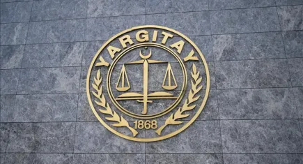 Eşini zorla evden çıkaran kocaya hapis cezası