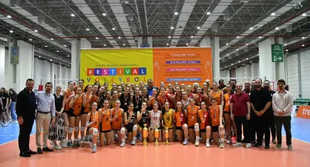 Festival Voleybol sona erdi 