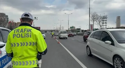 Galatasaray'ın şampiyonluk kutlamaları nedeniyle yarın bazı yollar trafiğe kapatılacak