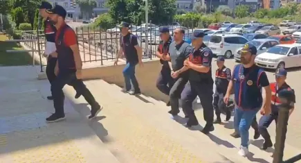 İzmir'de 124 yıl hapis cezası bulunan firari hükümlü yakalandı