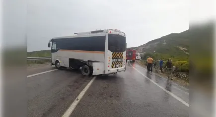 İzmir haber: Menderes'teki kazada 13 kişi yaralandı 
