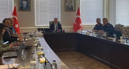Vali Elban: Orman yangınlarıyla mücadelede İzmir hazır durumda