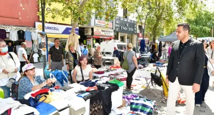 Çiğli’de 2. El Eşya ve Kıyafet Kermesi yoğun ilgi gördü