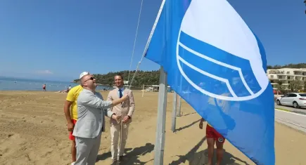Menderes’te Çevre Etkinliği ve Mavi Bayrak Töreni 