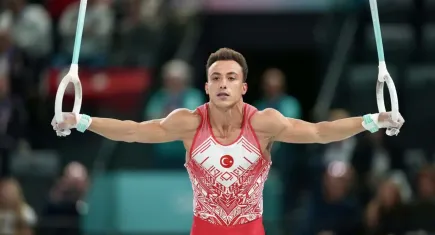 Adem Asil, Avrupa’yı salladı