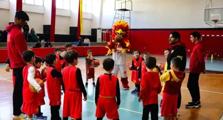 Göz-Göz yaz okullarını çocuklar için açıyor