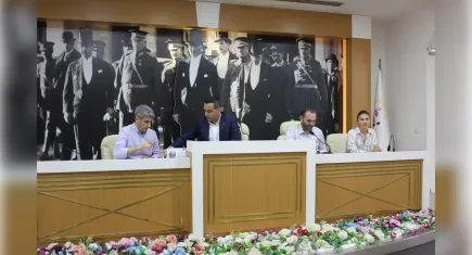 Çiğli’de saklı tutulan hak kullanıldı: AK Parti’den faaliyet raporuna eleştiri 