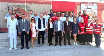 Türk Kızılay Bayraklı Şubesi ev sahipliğinde kahvaltı organize edildi