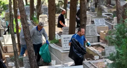 Balçova’da Kurban Bayramı öncesi mezarlıklar kabir ziyaretlerine hazır